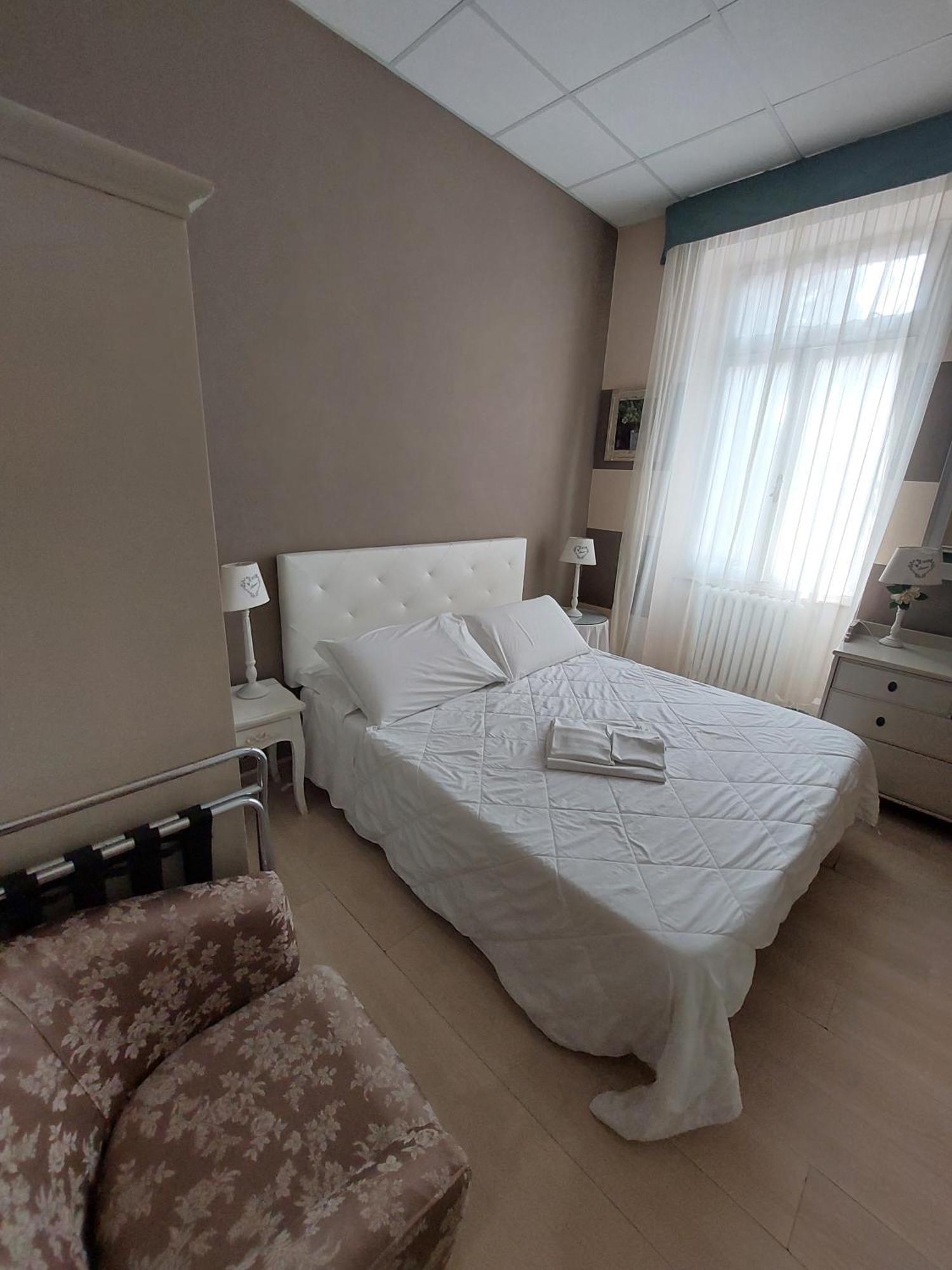 Hotel Tina Diano Marina Ngoại thất bức ảnh